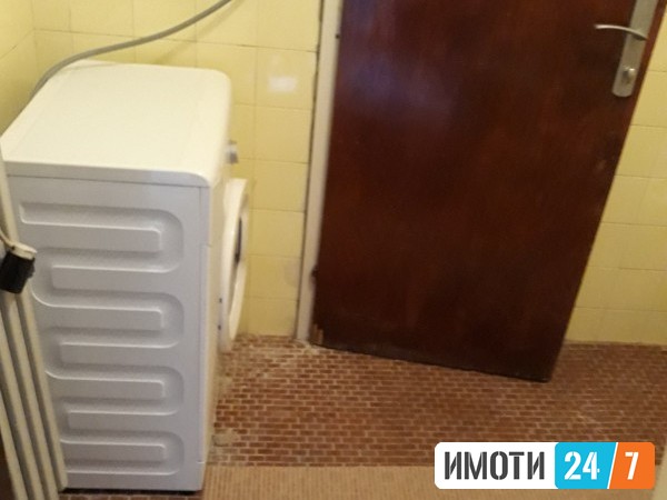Се продава Стан во  нас Центар