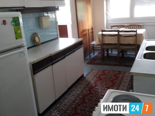 Се продава Стан во  нас Центар