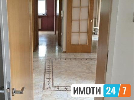 Се продава Стан во  нас Црниче