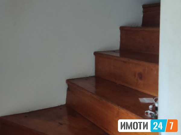 Се продава Куќа во  нас Влае