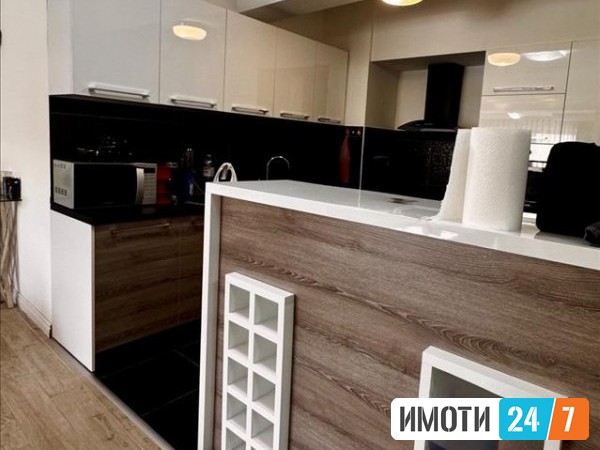 Се продава Стан во  нас Центар