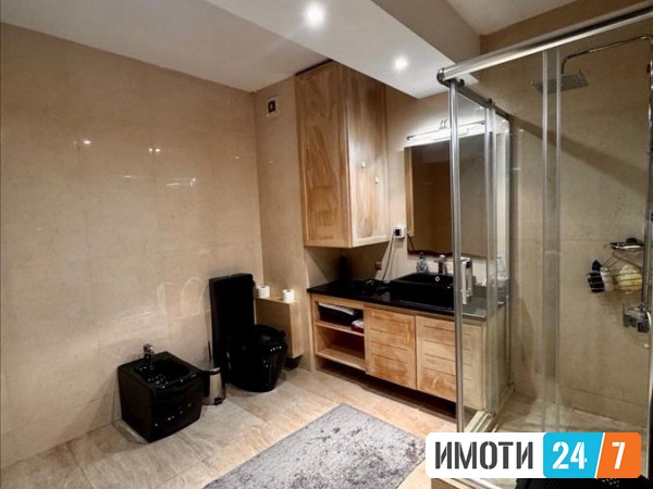 Се продава Стан во  нас Центар