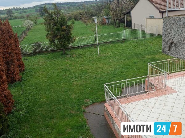 Се продава Куќа во  нас Петровец