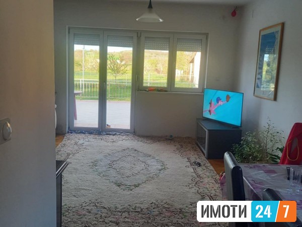 Се продава Куќа во  нас Петровец