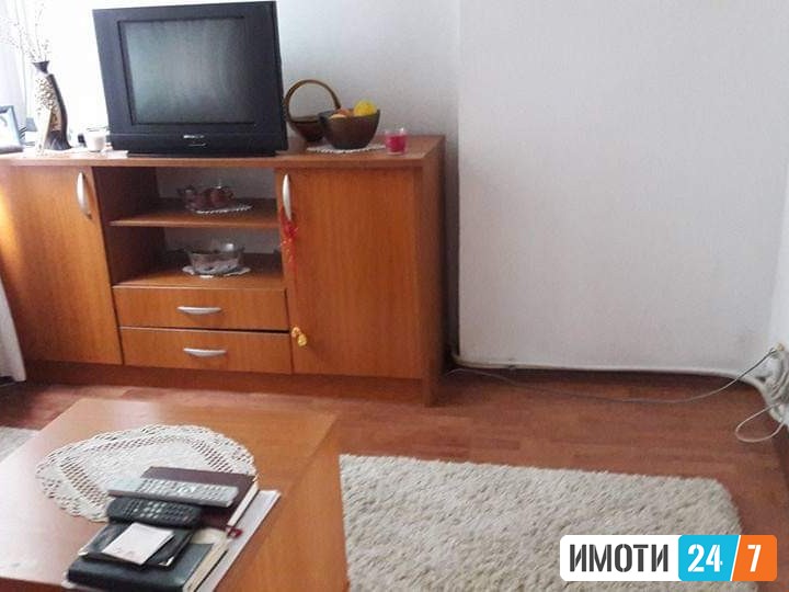 Се продава Стан во  нас Центар