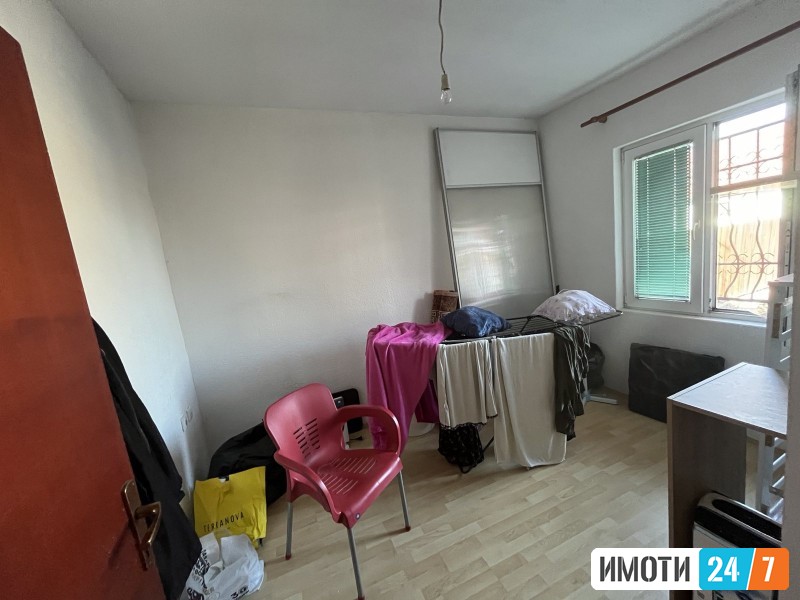 Sell House in   NLisiche