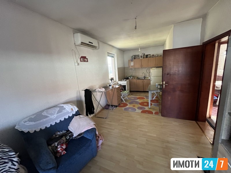 Sell House in   NLisiche
