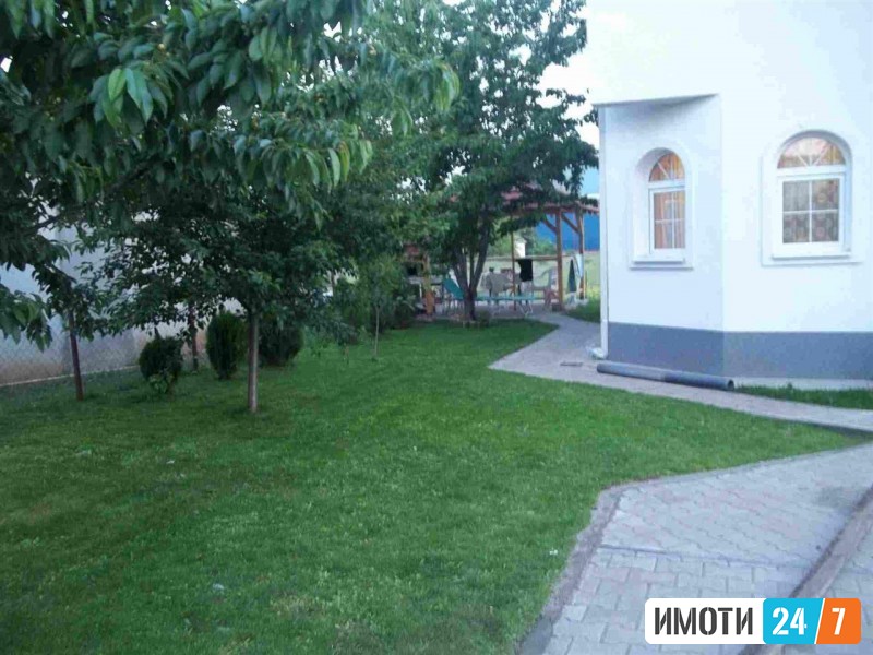 Се продава Куќа во  нас Визбегово
