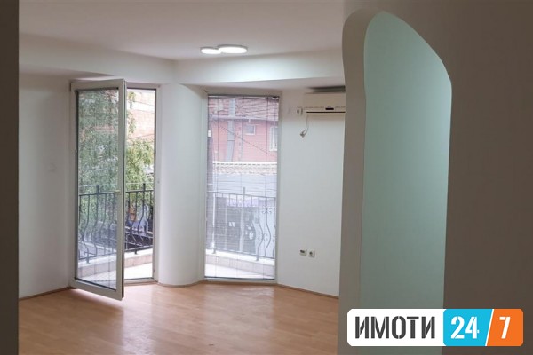 Rent Office space in   Centar