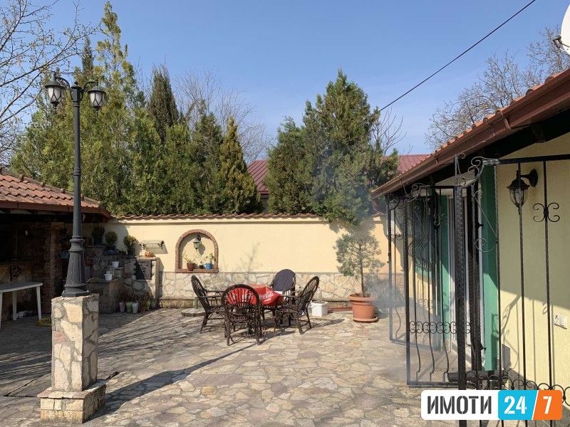 Rent House in   Zlokukjani