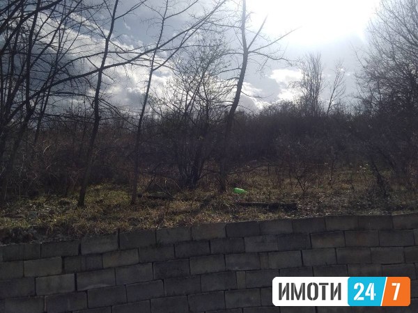 Се продава Плац во  нас Нерези
