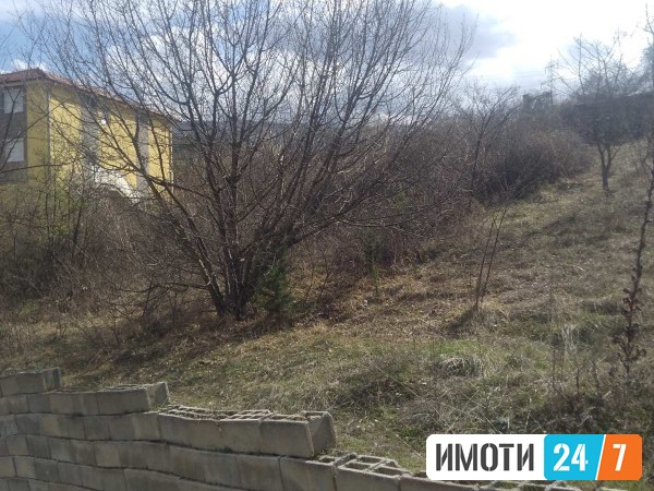 Се продава Плац во  нас Нерези