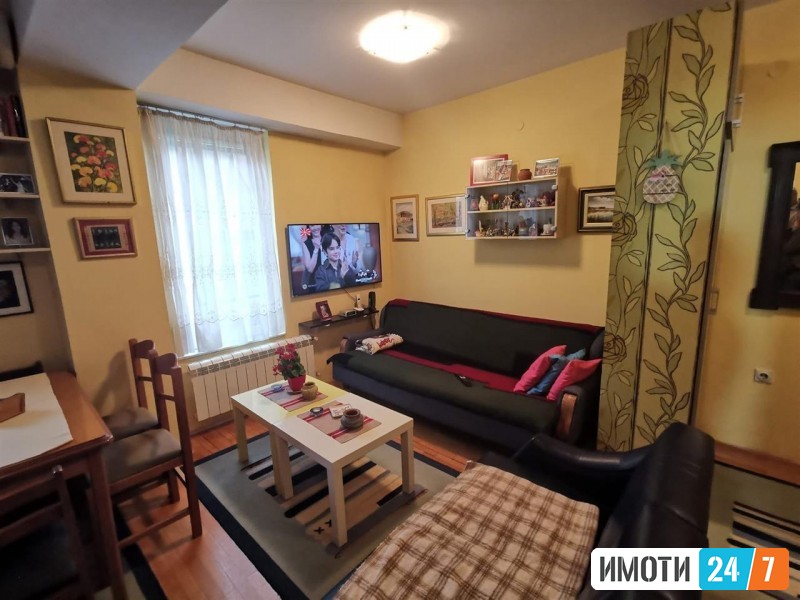 Се продава Стан во  нас Центар
