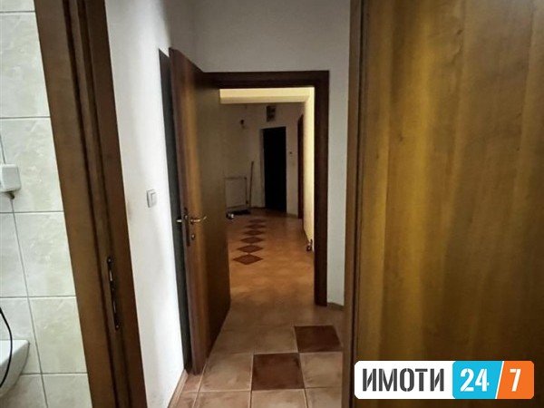 Се продава Стан во  нас Центар