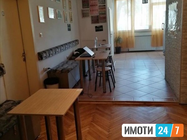 Се продава Стан во  нас Центар