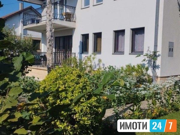 Се продава Куќа во  нас ЃПетров