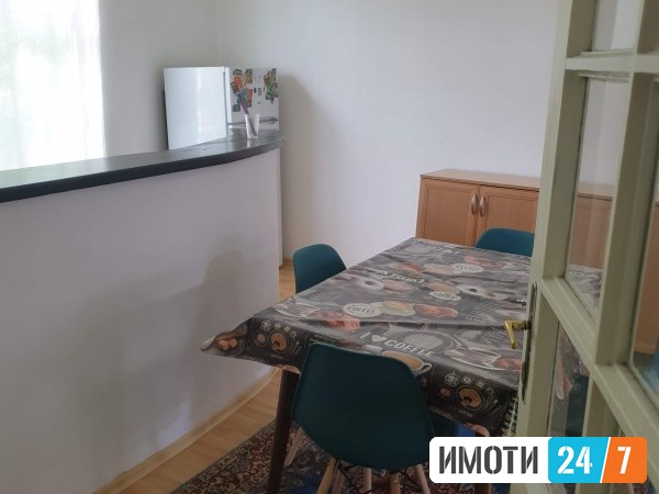 Се продава Стан во  нас Центар