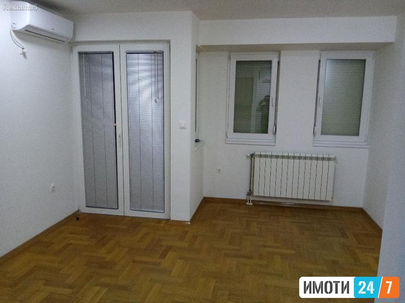 PRAZEN STAN NAS AERODROM