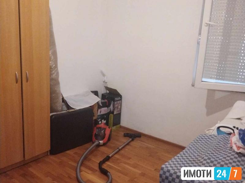 Prodavame 4 soben stan NasAerodrom