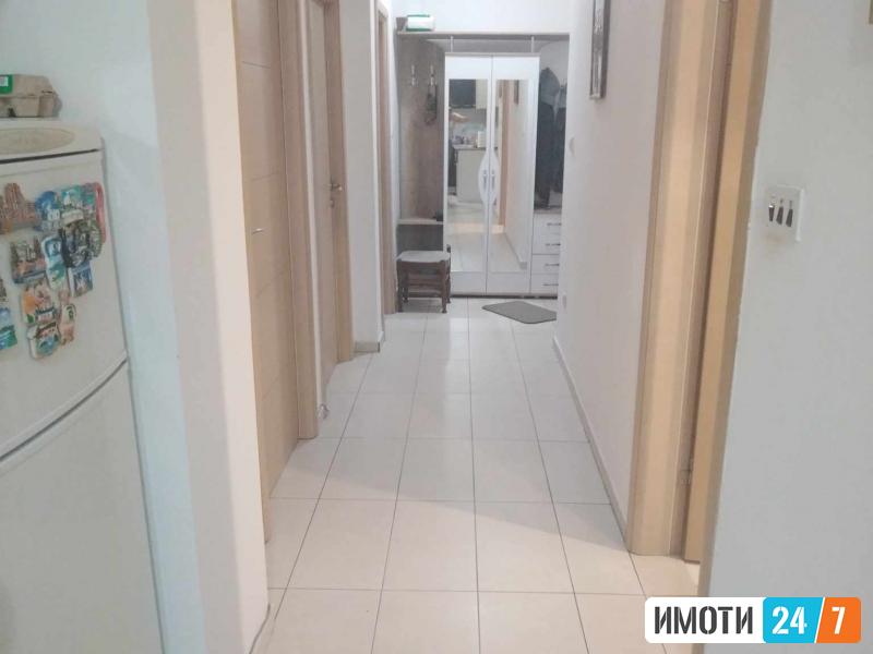 Prodavame 4 soben stan NasAerodrom