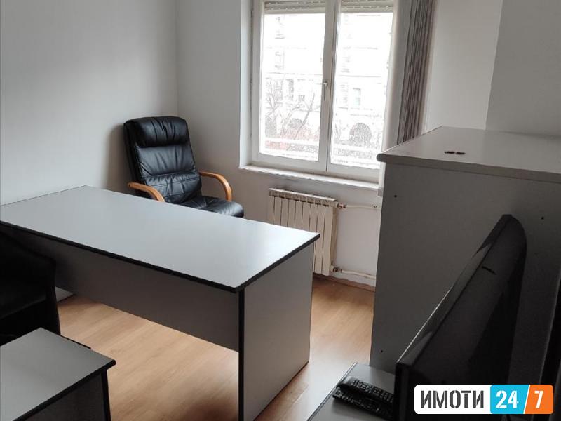 Deloven prostor -Centar