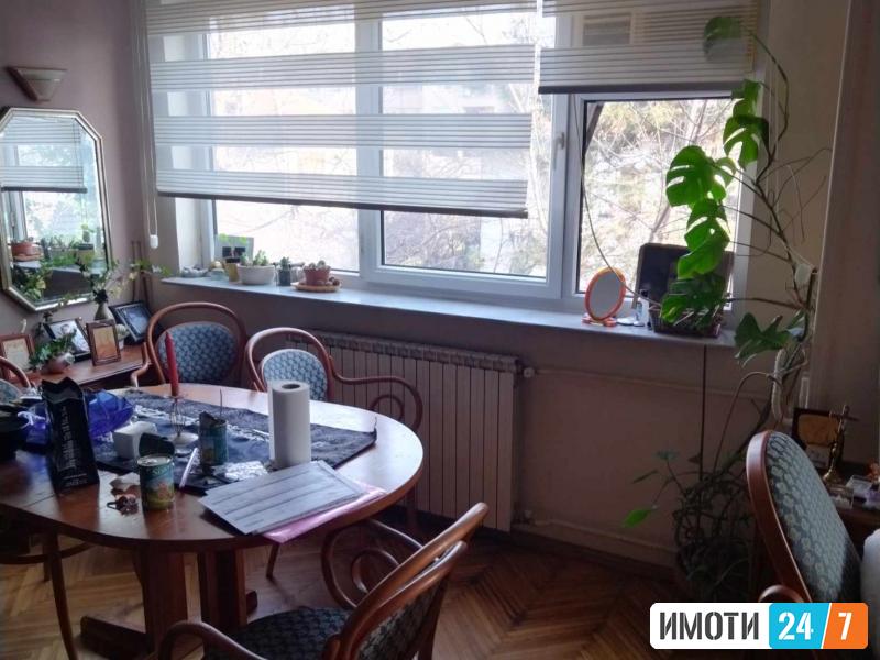 Prodavame kat od kuka vo Kisela Voda