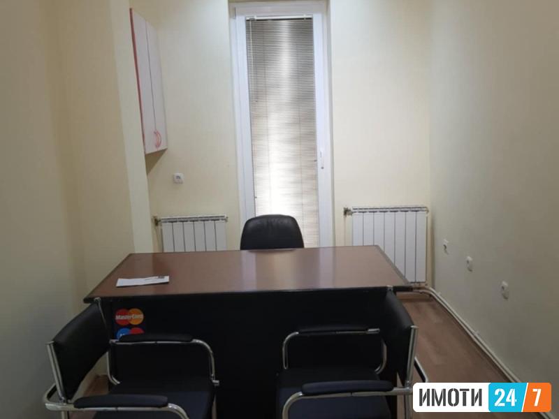 Издаваме канцелариски простор во Центар 