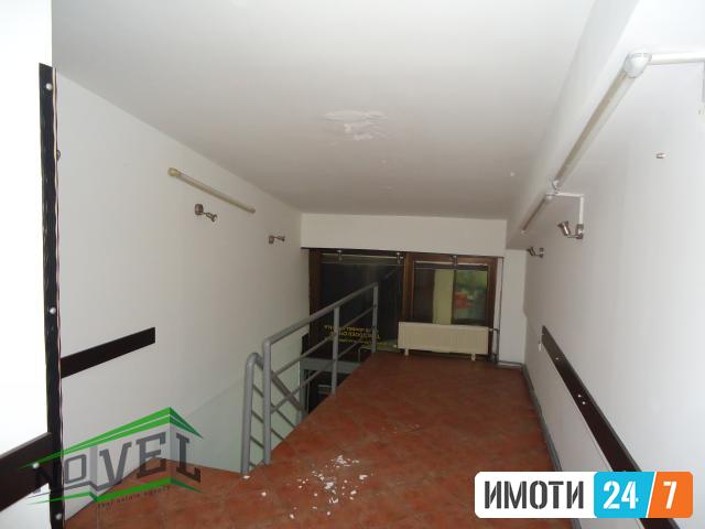 Se prodava deloven prostor-kancelarija vo Centar