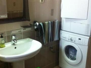 Se izdava kat od kuka 110m2 Crnice