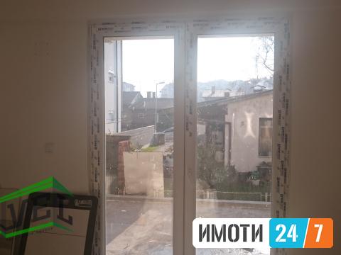 Trosoben stan 69m2-Vlae