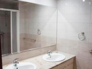 Se izdava 3-sob namesten stan-Centar