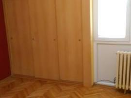 Se izdava 3-sob prazen stan-Centar