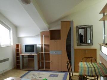 Se izdava 2 sob namesten stan vo Kozle
