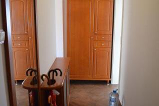 Se izdava prizemna kuka 110m2-Vodno