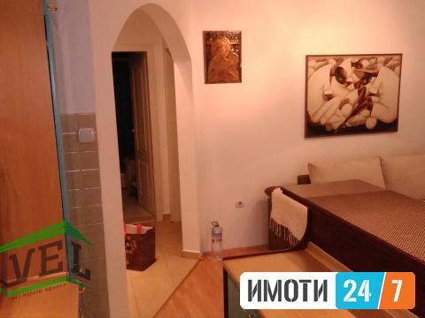 Se izdava dvosoben stan vo Centar 42m2