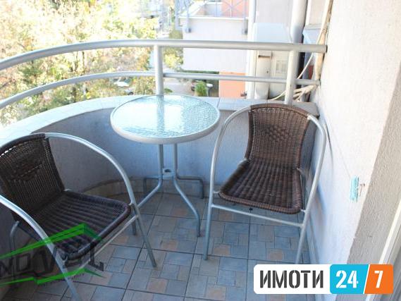 Se izdava dvosoben stan vo Centar 45m2