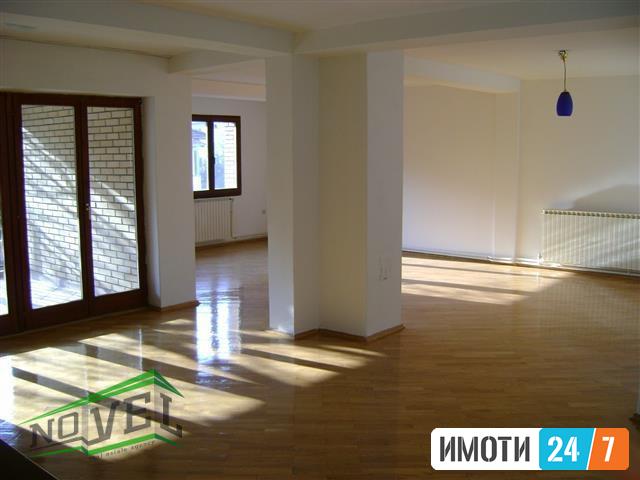 Se izdava prazen stan vo Kozle 152 m2