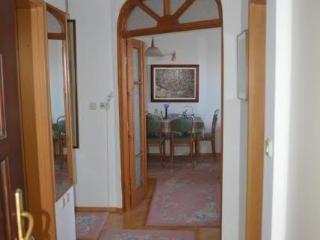 Se izdava nov namesten stan na Vodno70m2