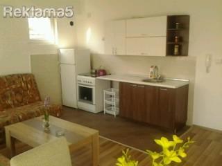 Izdavam NOV TROSOBEN STAN 60m2 Crnice Vodno nad Drzavna