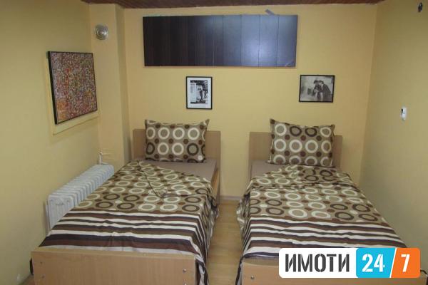 SE IZDAVA HOSTEL