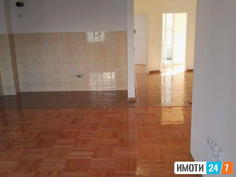 Se prodava stan na ekskluzivna lokacija-VODNO