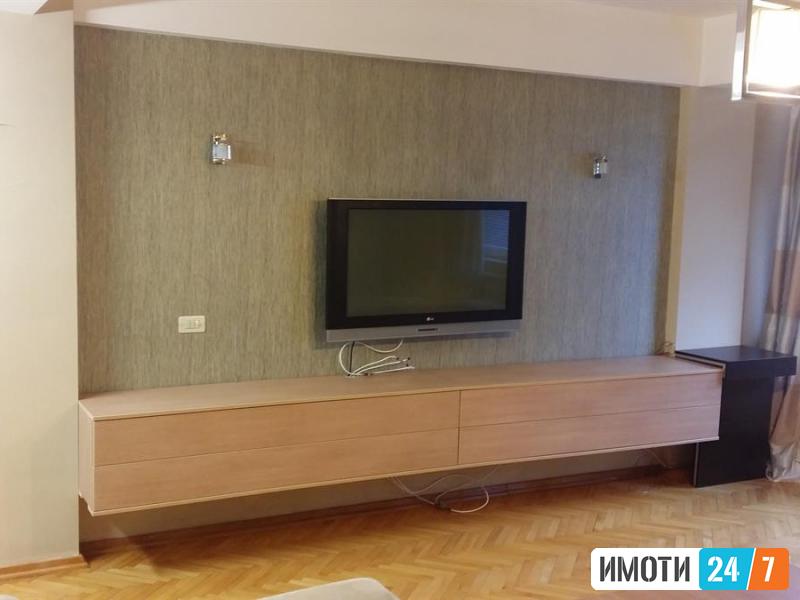 Karsi Zebra Kapistec se izdava