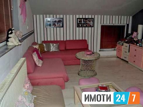 Ekskluzivna kukja na Vodno 240m2