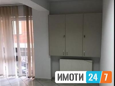 Rent Office space in   D Maalo