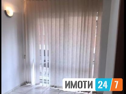 Rent Office space in   D Maalo