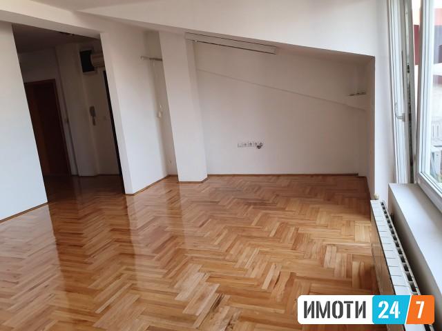 Rent Apartment in   D Maalo