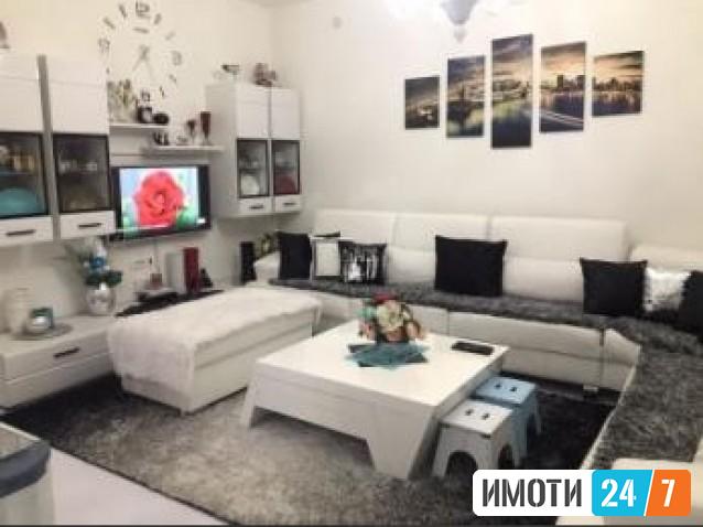 Се продава Стан во  нас Центар