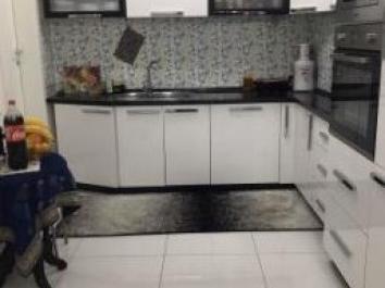 Се продава Стан во  нас Центар