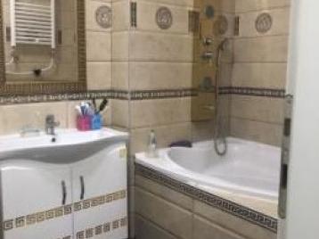 Се продава Стан во  нас Центар