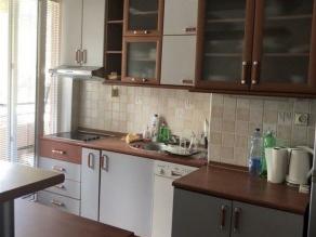 Се издава Стан во  нас Центар - Универзална